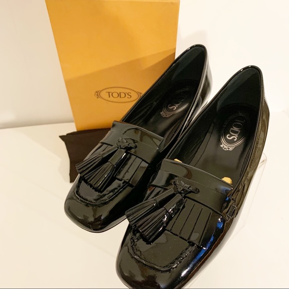 SOLD OUTNIB Tod’s Black Tassel loafer 41 & 36 1/2! - Picture 2 of 7